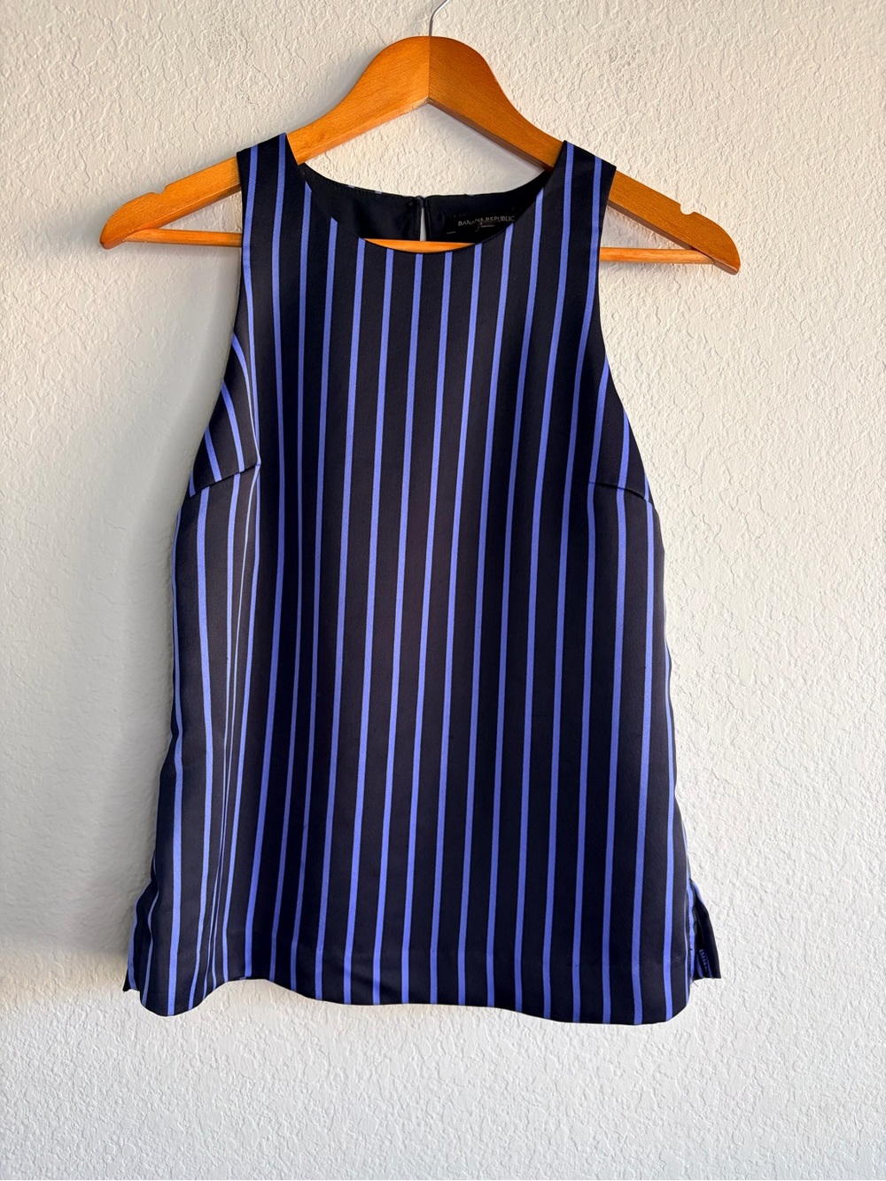 Banana Republic Navy Shell with Blue Vertical Stripes, Size S